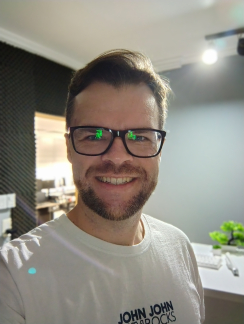 Moto G85 - Câmera de selfie