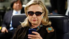 Hillary Clinton adere ao Twitter