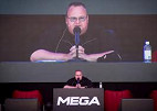 Kim Dotcom deixa cargo de diretor na Mega