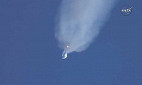 Falcon 9 explode poucos minutos após o seu lançamento