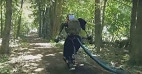 Humanoide do Google corre em floresta pela primeira vez