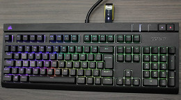 [Vídeo]Review: Corsair Strafe RGB, o melhor teclado mecânico do Brasil?