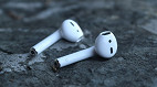 Qual fone da Apple vale mais a pena, o AirPods 2 ou AirPods 1?