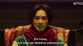 Cena do live action de Yu Yu Hakusho em que Koenma, filho de Enma, fala que Yusuke só retornará a vida se ele trabalhar como detetive sobrenatural. Fonte: Netflix