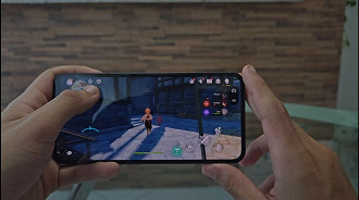 O Nothing Phone (1) apresenta um desempenho estável, o Genshin Impact roda na faixa entre 40FPS-50FPS