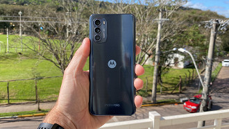 Moto G82