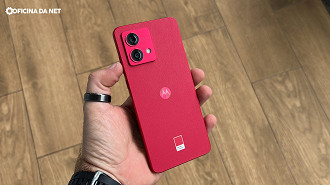 Motorola Moto G84 vermelho