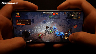 No Diablo Immortal jogamos com a taxa de quadros em 60 e resolução alta.