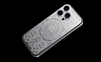 iPhone 16 Pro versão Duomo, reprodução Caviar