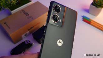 Moto G85 em cinza