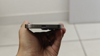 A entrada USB-C finalmente se tornou realidade nos iPhones, após tantos anos utilizando-se da porta Lightning