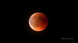 Além de 12 luas cheias, teremos eclipses lunares totais onde poderemos ver a lua como colocaração diferente. Imagem: Reprodução