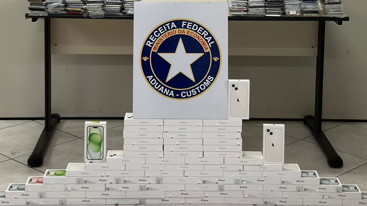 250 iPhones são apreendidos pela Receita Federal 