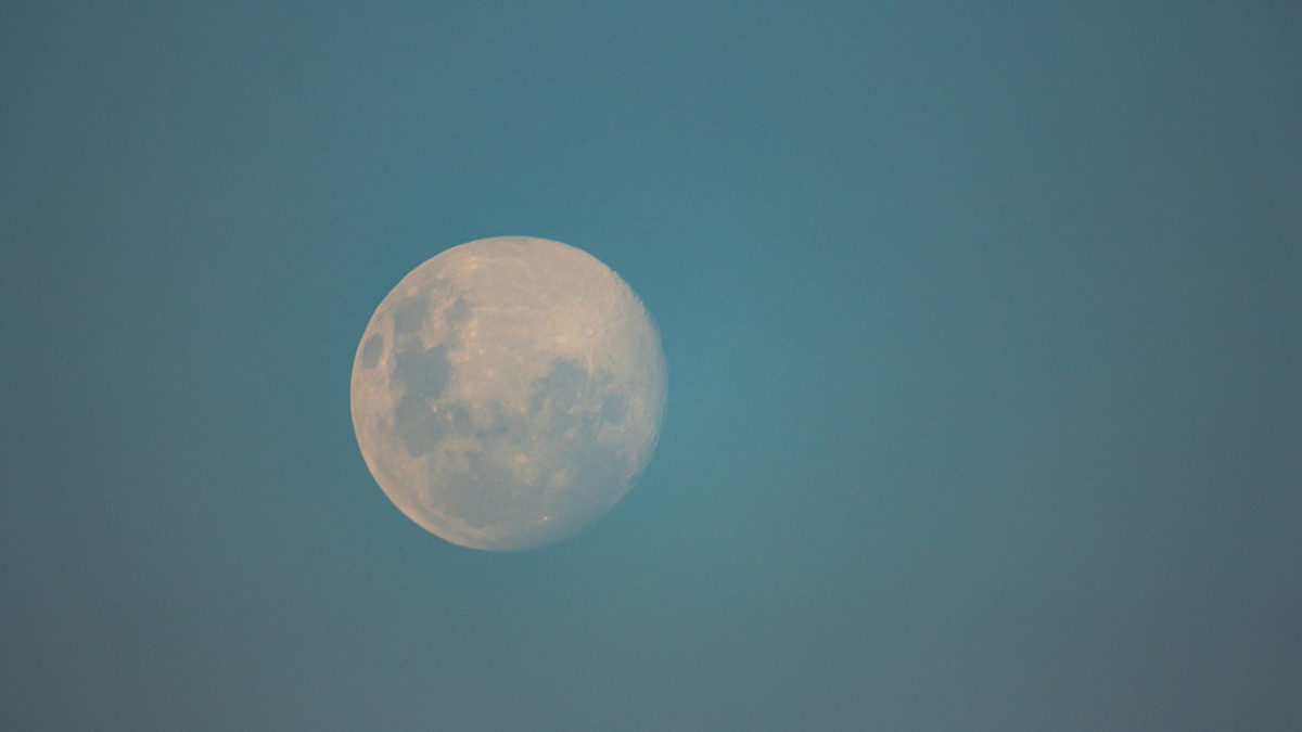 Veja como está a Lua hoje. Imagem: Oficina da Net