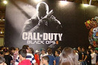 Fãs do game Call of Duty se aglomeram em fila cansativa só pra testarem o novo game da série