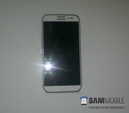 Possível Galaxy S IV dá as caras na web